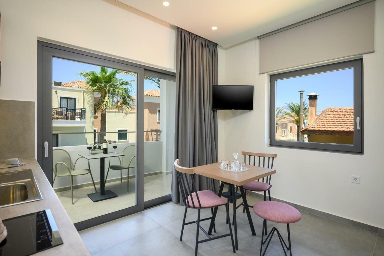 Athina Suites Luxury Suites Near The Sea Platanias Platanés Exterior foto